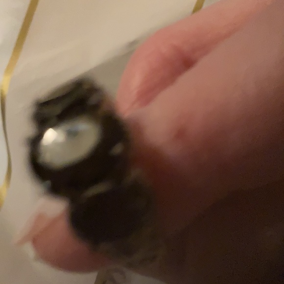 Shunghite necklace and ring set. - Picture 5 of 7